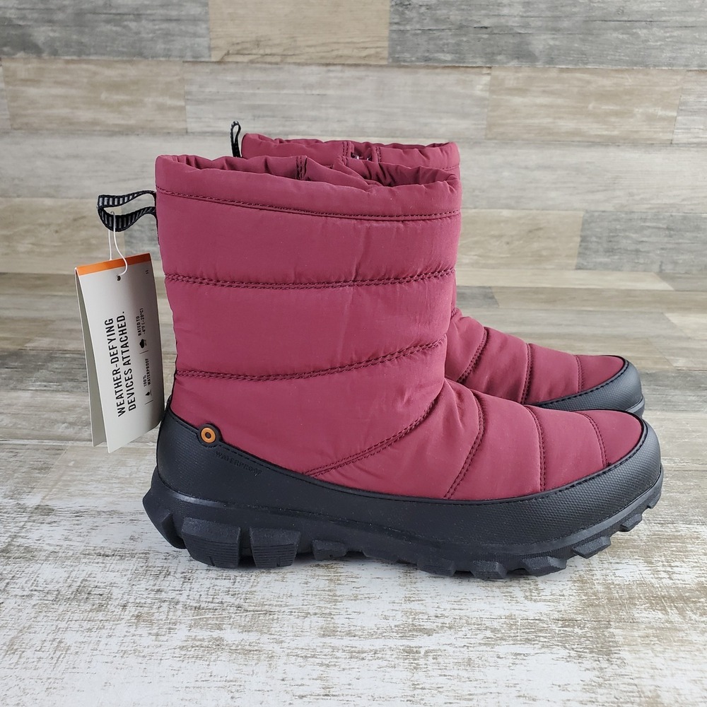 Bogs Cedar Quilt Womens Ankle Boots Sz 10 Garnet Waterproof Side Zip Round Toe